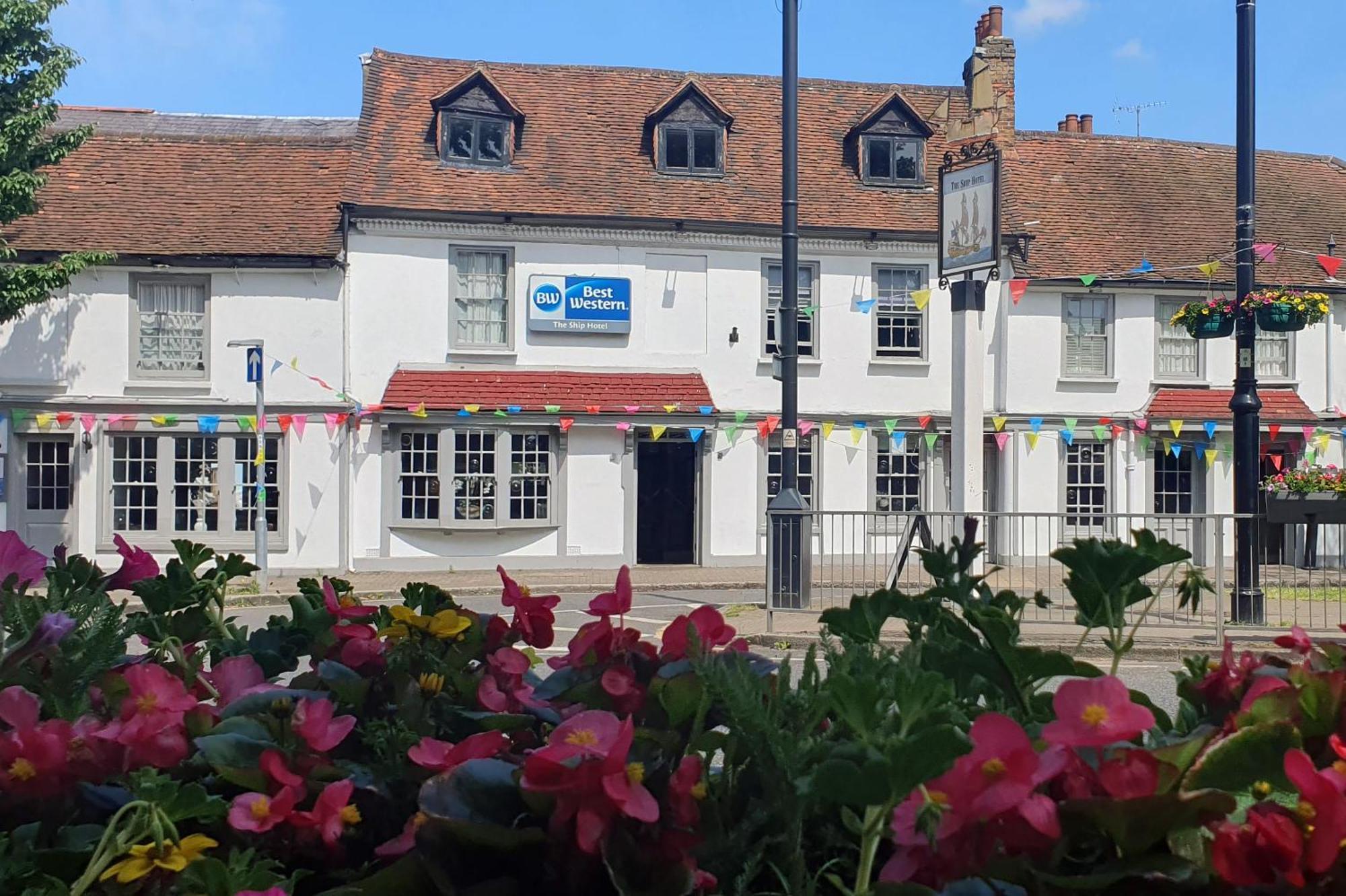 Best Western Ship Hotel Weybridge Exterior foto